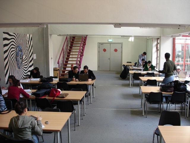 »Party Place, 1st Floor«