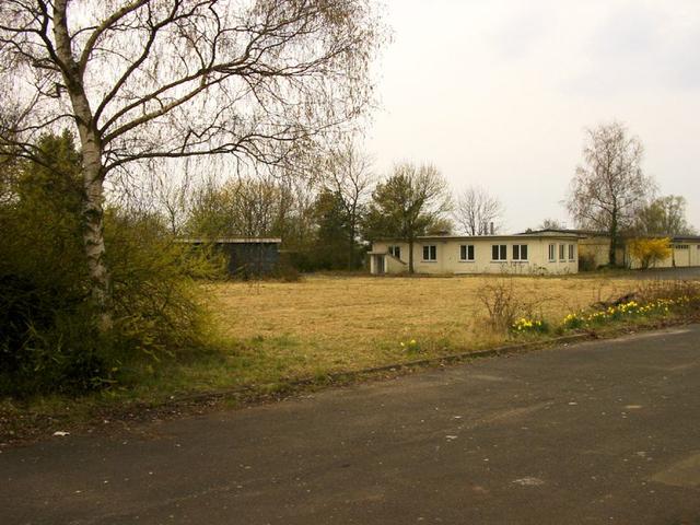                                    &raquo;The boozing meadow. On the right there will be the chillout/boozing/whatever-tent...&laquo;
                                            