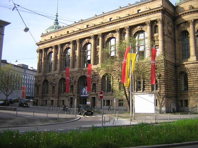 »"Haus der Wirtschaft" as seen by Gargaj«