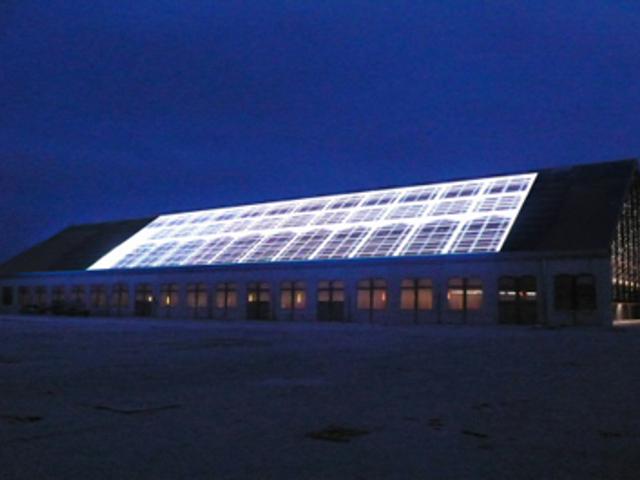 »The Grande Halle and the geant 3000m2 led screen on the roof«